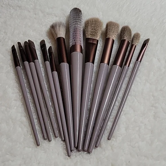 MAKE UP , BROW , BLUSH 13 PCS SET - Picture 5 of 8